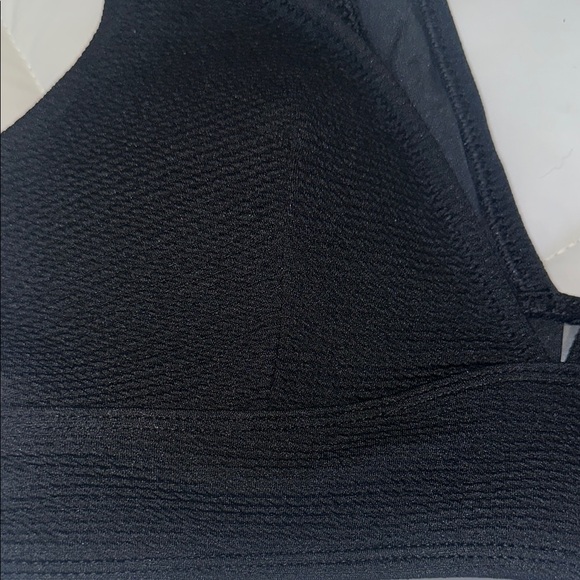 Black textured swim top - Picture 4 of 6